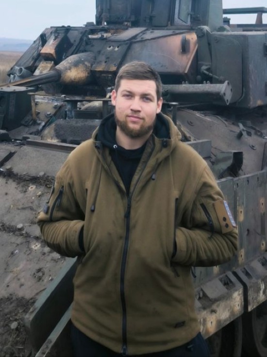 Він не шукав легких варіантів. І не з тих, хто довго вагається.